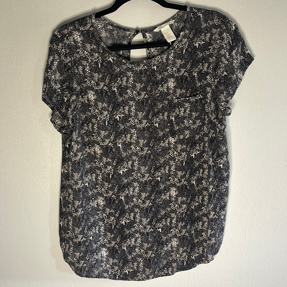 H&M • snake print maternity blouse